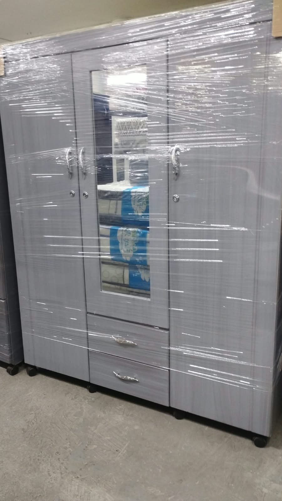 Armario 140 cm color gris (modelo 2), closet moderno de 3 puertas con espejo - armarios en Cali con pago contra entrega