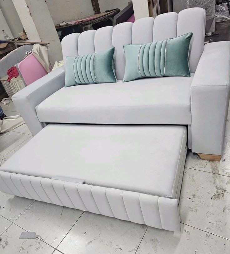 Sofá cama nido gris claro con cama auxiliar extraíble, sofa cama pequeño en Cali
